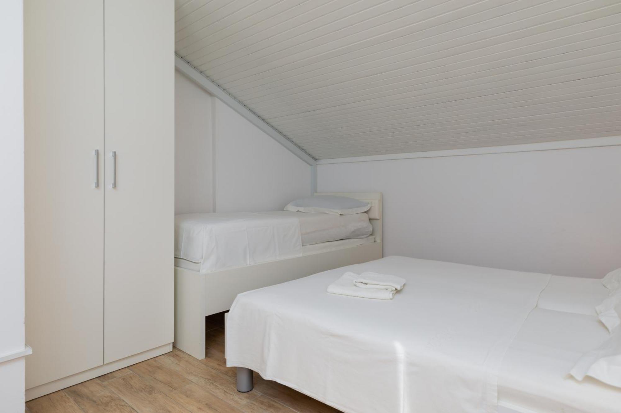 Apartments By The Sea Duce, Omis - 2992 Dugi Rat Cameră foto