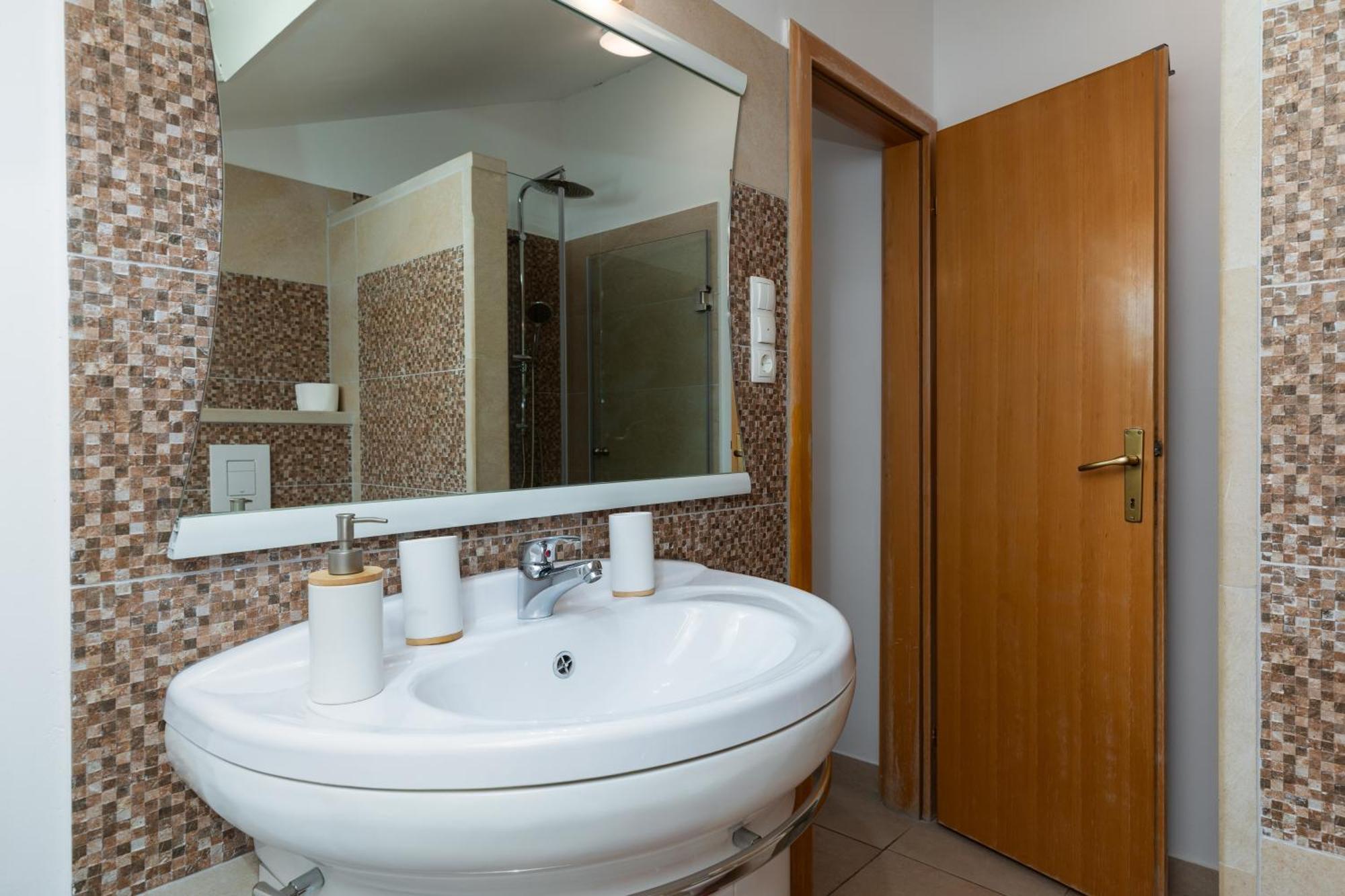 Apartments By The Sea Duce, Omis - 2992 Dugi Rat Cameră foto